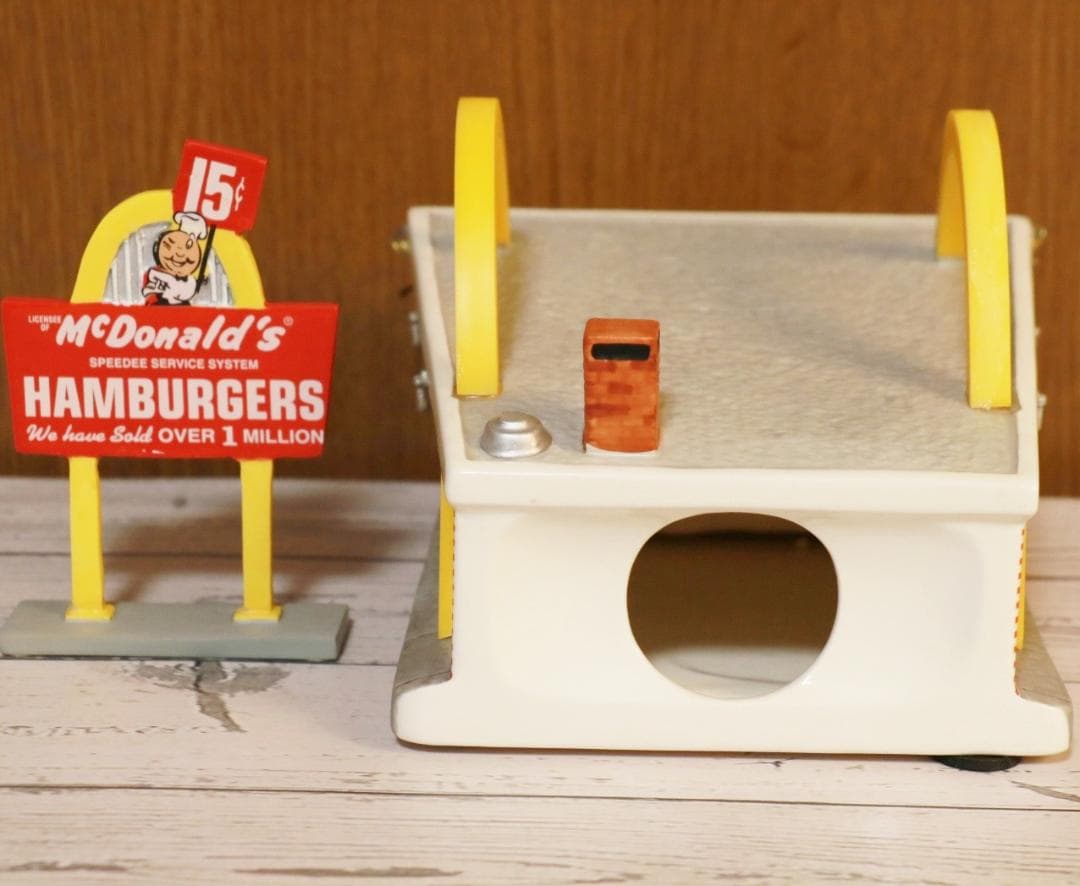 マクドナルド McDonald's ライト付きセラミックレストラン