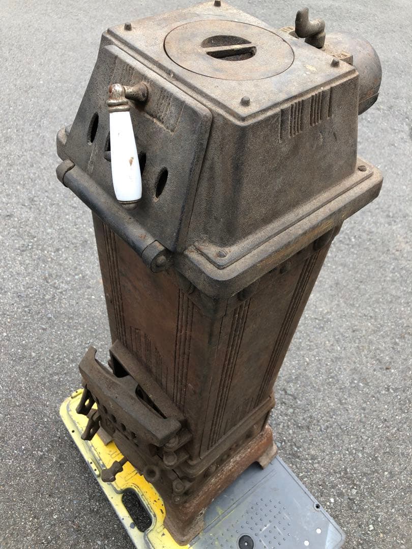 ストーブ フランス　鋳物 鉄製長野市引き取り限定