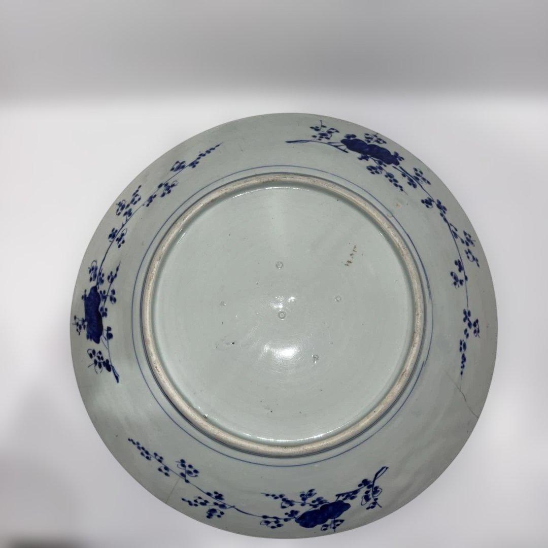 青い波と鯉の陶器皿