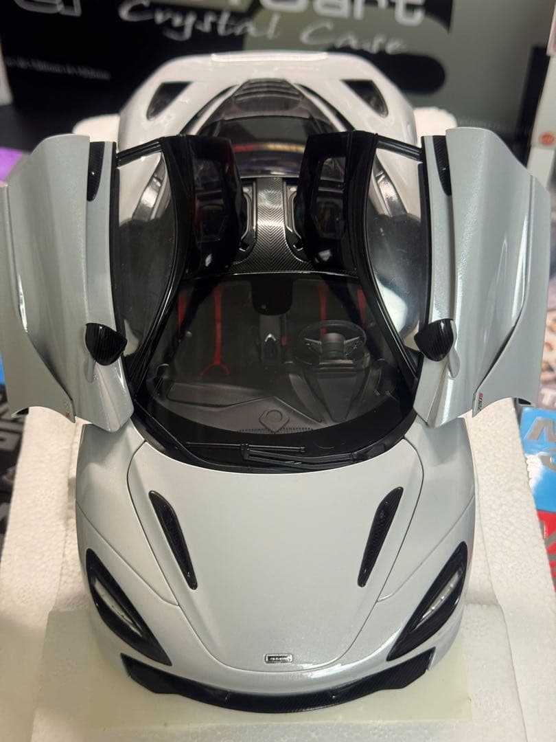 オートアート　McLaren 720s マクラーレン720s 1/18