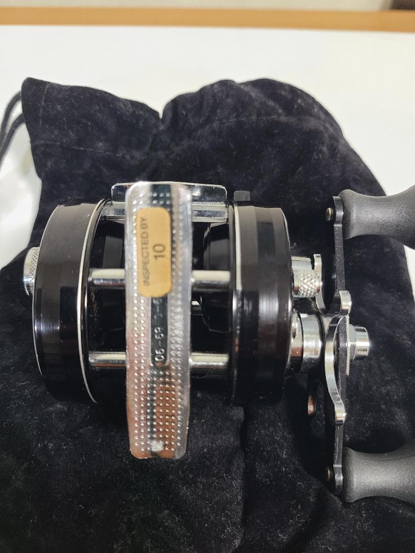 フ*ゥ様 美品【abu】1500c　ブラック