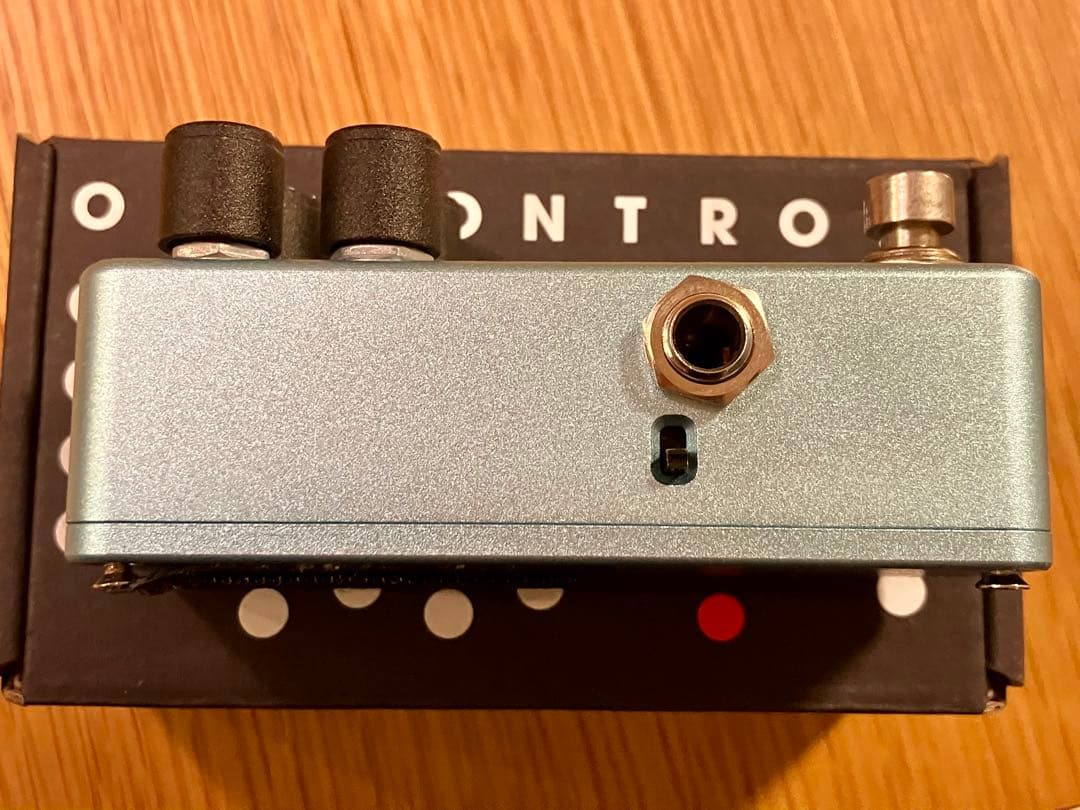 One Control Blues 360 AIAB ベースエフェクター