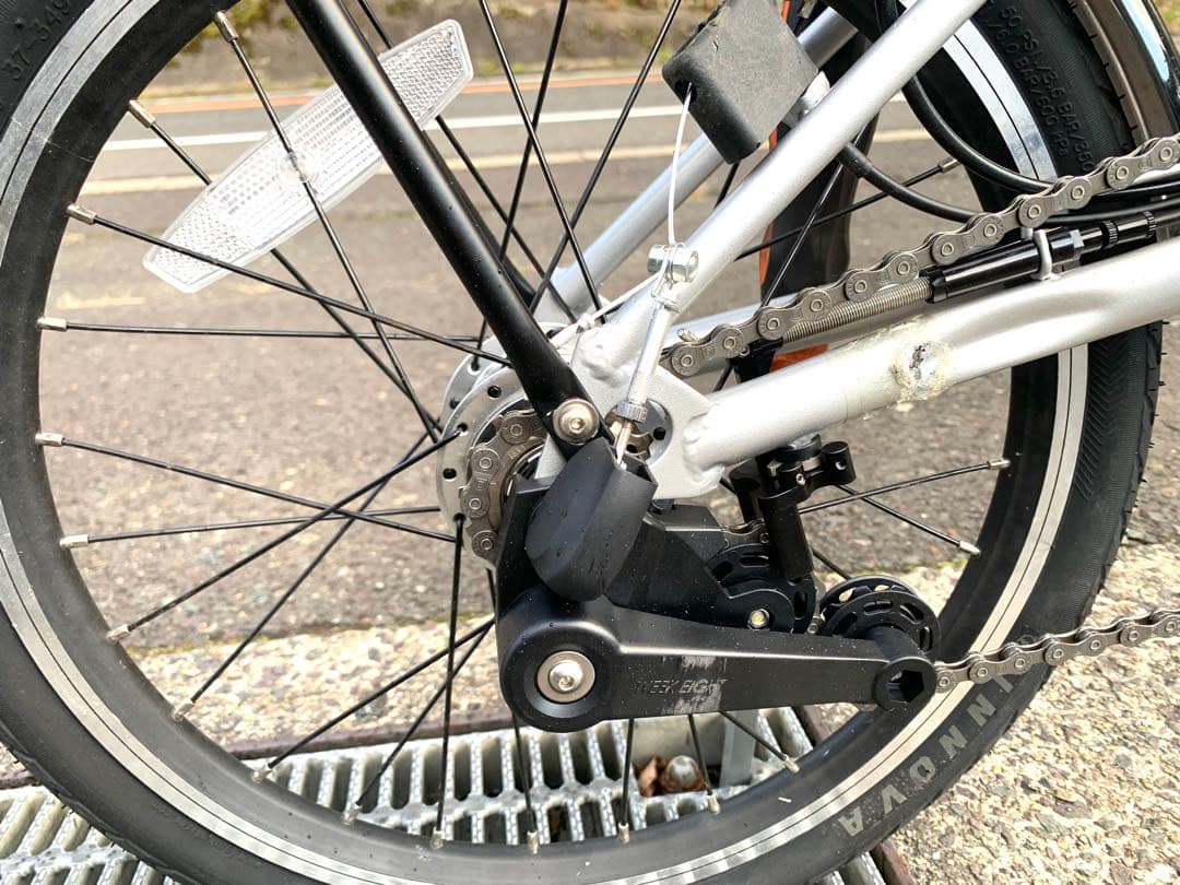 【美品】未使用品 即乘 折り畳み転車 EIGHT ミニベロSRF3 内3速 16