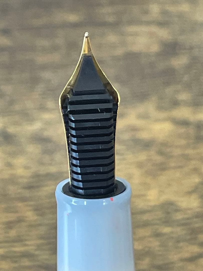 新品未使用　 四季織　雪月空葉 　雪椿　万年筆　字幅MF セーラー　万年筆　完品