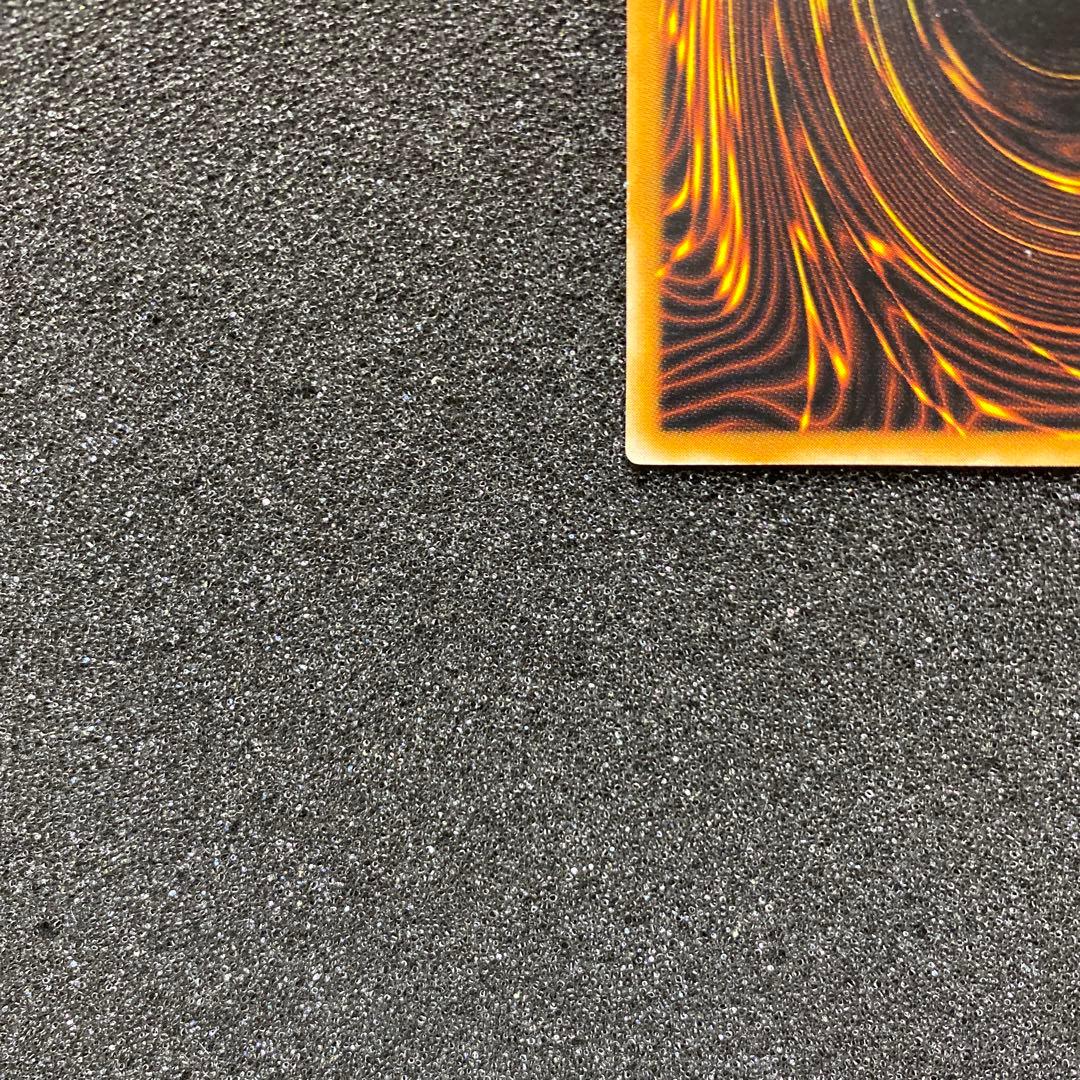 N*o様 【美品】　遊戯王　ブラック・マジシャン　レリーフ