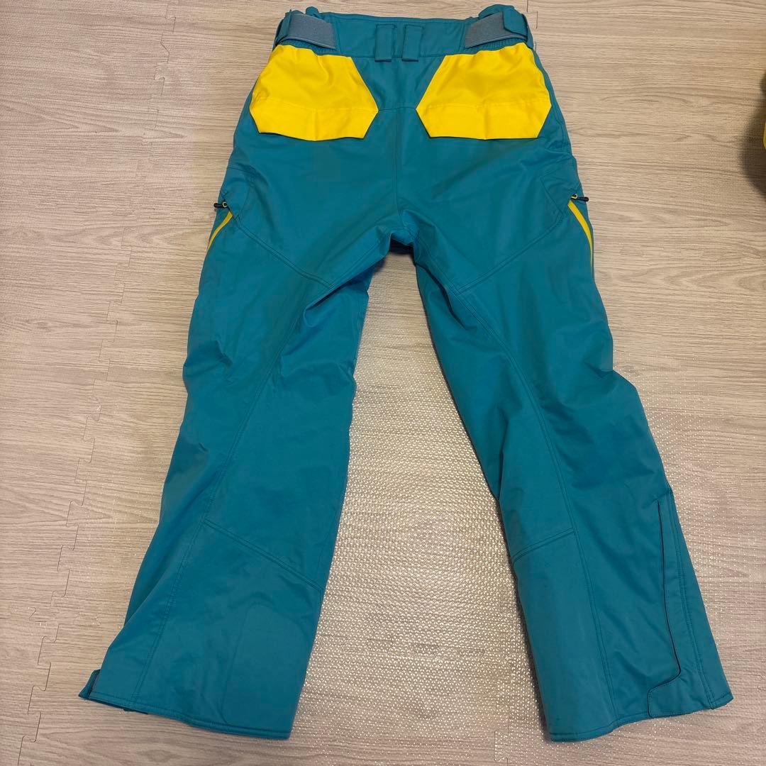 良品　ミズノスキーウエア SAJ技術員モデル　Mサイズ