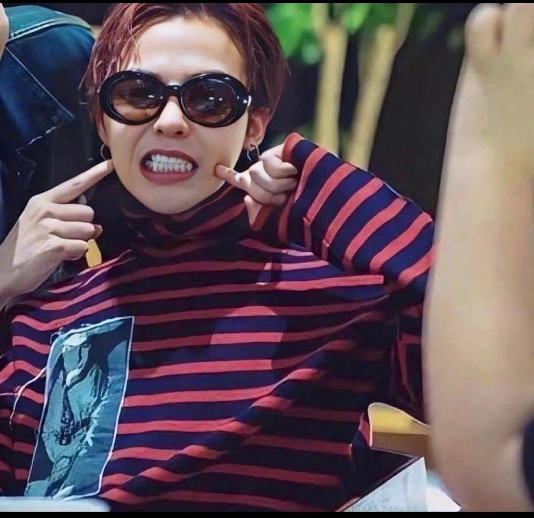 ジヨン GD G-DRAGON ジードラゴン ボーダータートルネック ジヨコス