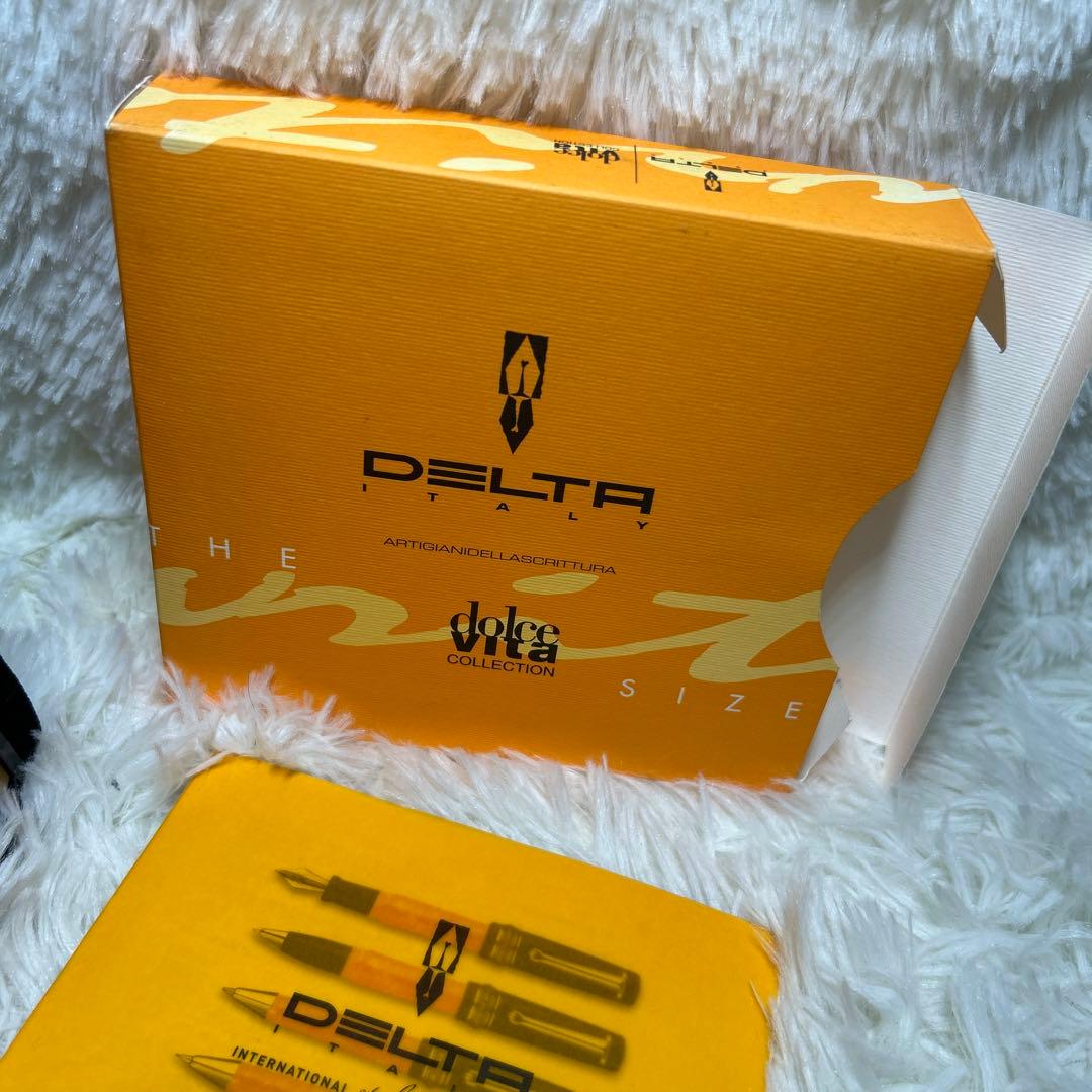 【美品】デルタ　ドルチェビータ　ミディアム　万年筆　14k F