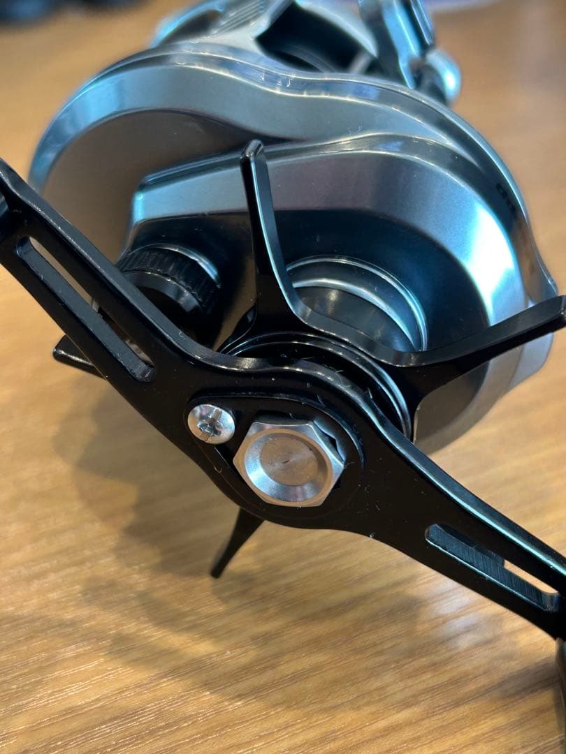 【1度使用】USOPP 右ベイトキャスティングリール 【LEYDUN】