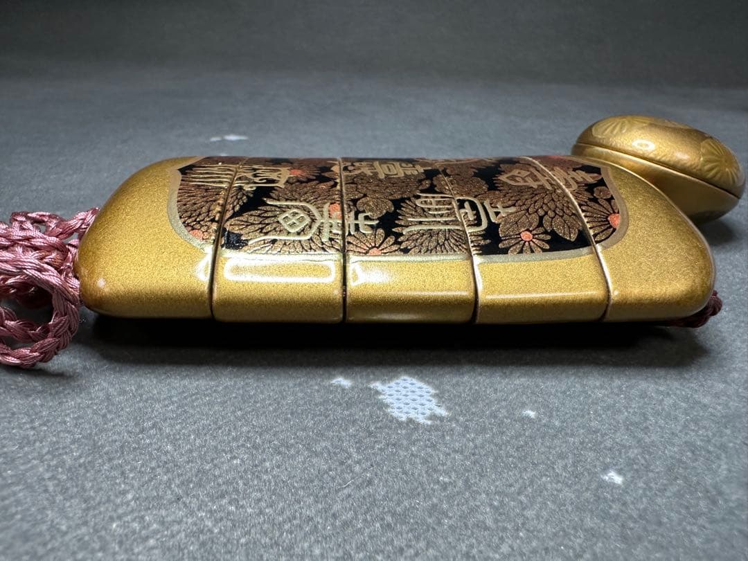 蒔絵　印籠　漆器　古美術品　 細密細工　骨董　アンティーク　彫刻 工芸品