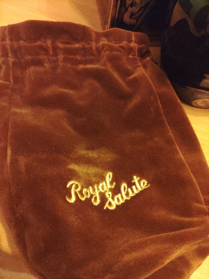 ロイヤルサルート21年 未開栓 黒陶器 茶巾着 スコッチ 古酒