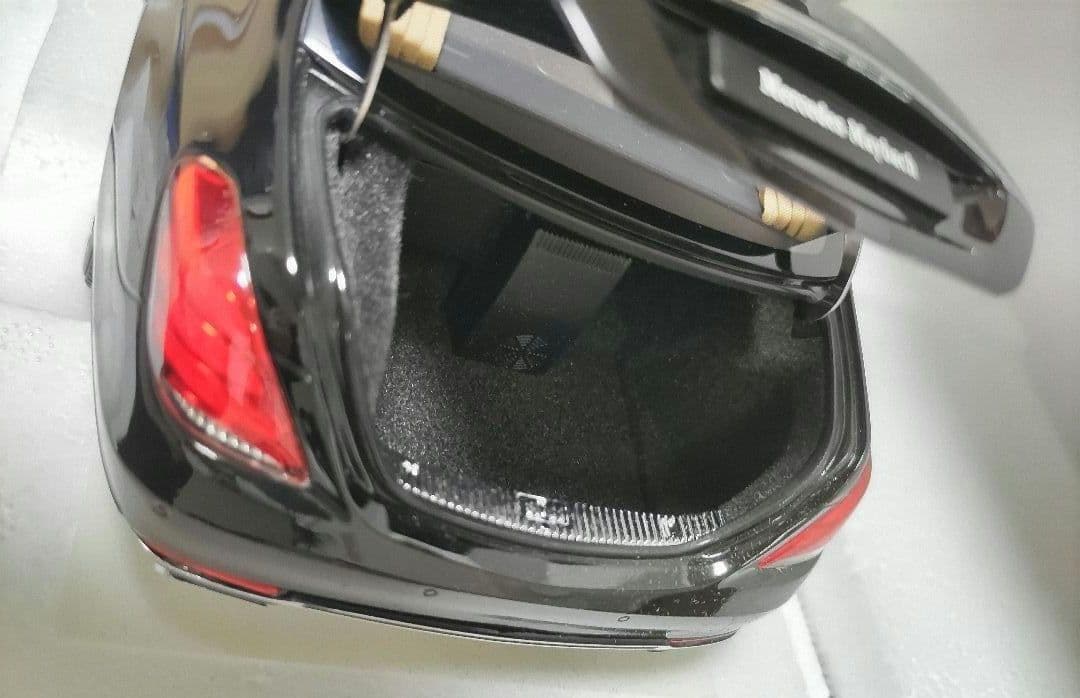 1/18 AUTOart S600 プルマン 黒