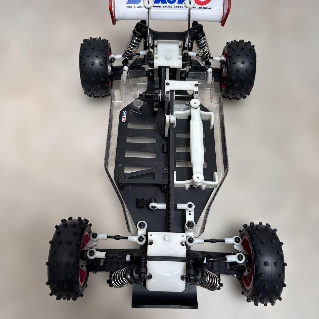 ヨコモ スーパードッグファイター YZ-870Cシャーシとオプションタイヤ2種