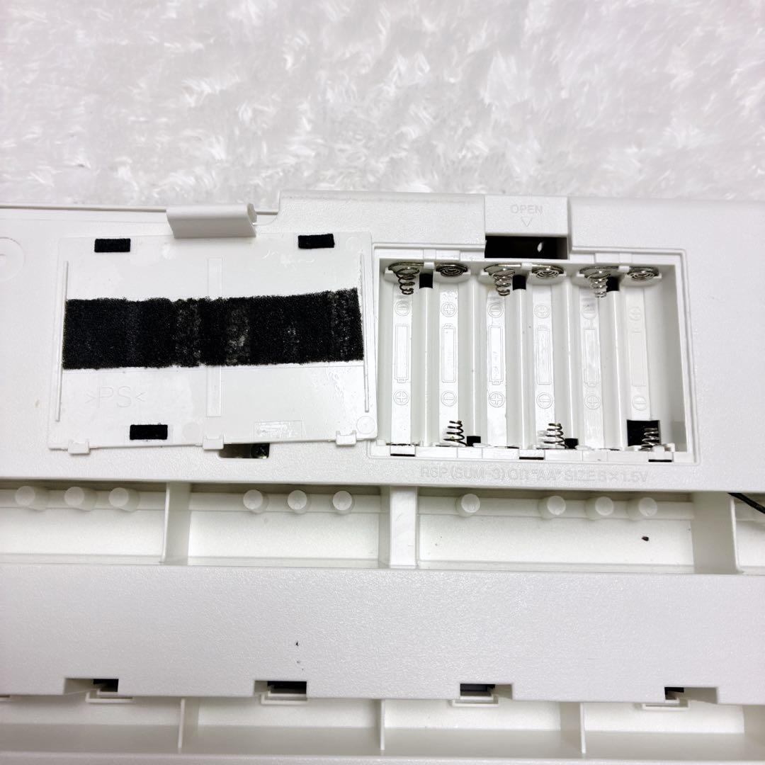 CASIO LK-311 ホワイトキーボード 61鍵 譜面台 台付 動作確認済み