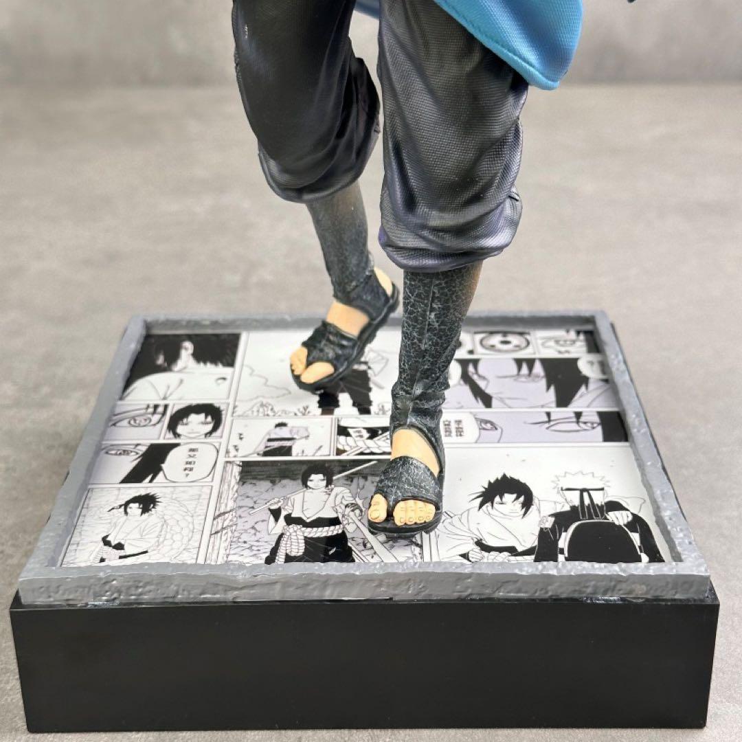 NARUTO ナルト　うちはサスケ　高さ35cm 海外フィギュア