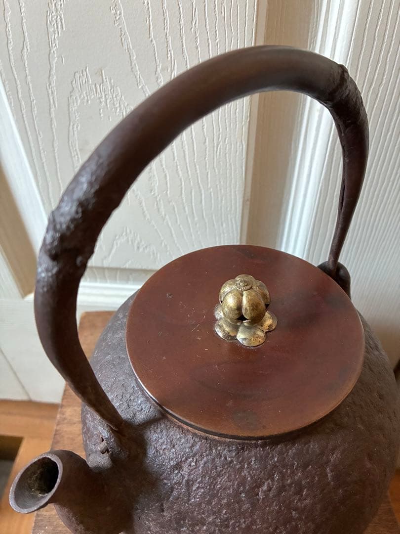 省鋳堂鉄瓶 在銘