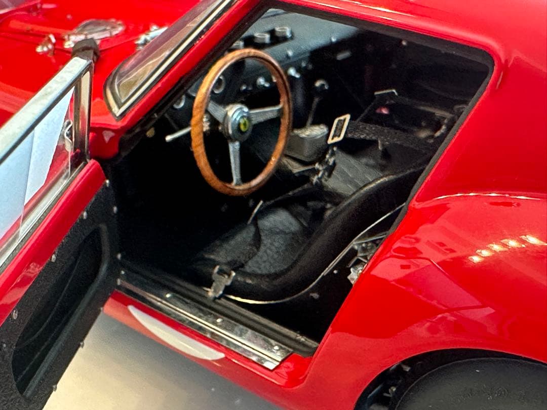 CMC 1/18 フェラーリ 250 GTO #22 ルマン24H 1962