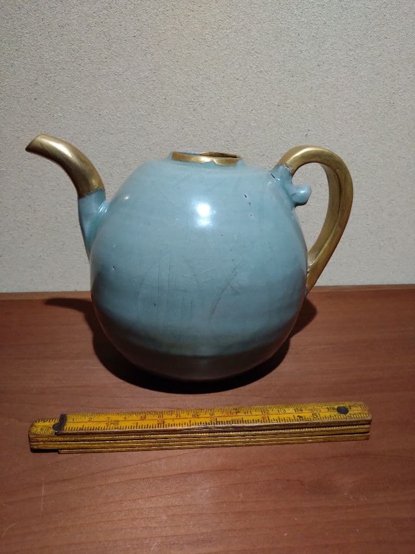 高麗青磁 線刻 水柱