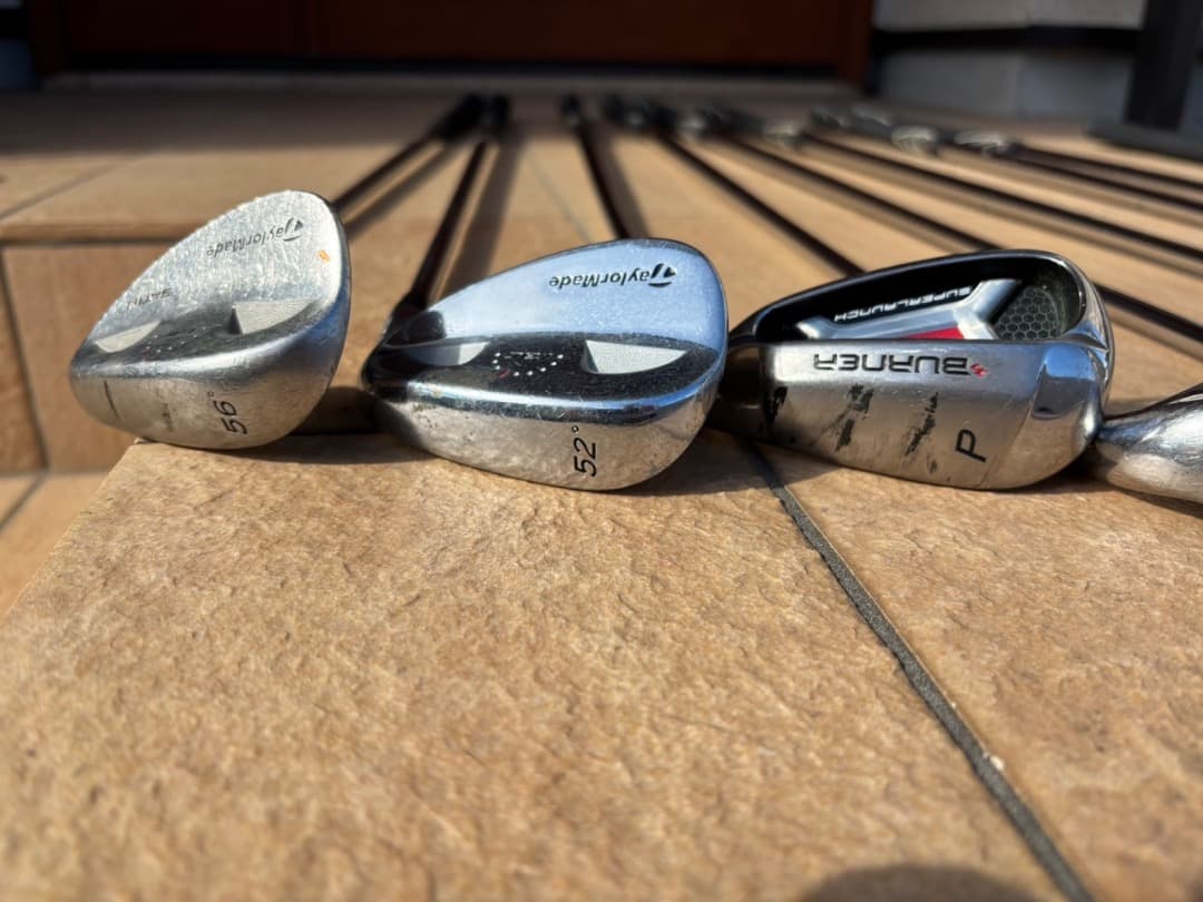 〈値下げ！〉【TaylorMade】中古ゴルフクラブ　セット＋おまけ