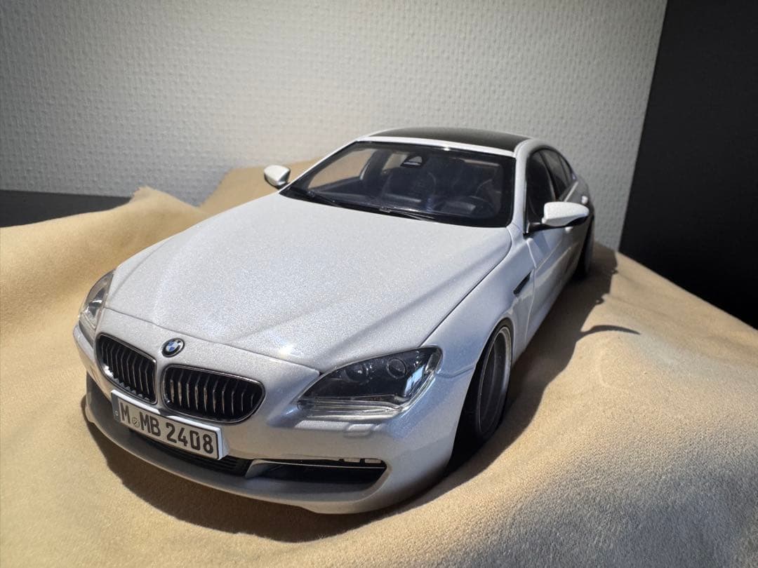  650i ミニカー ホワイト