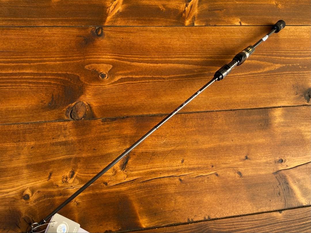 超軽量　カーボンロッド　ベイトロッド　C602L バスロッド　ウッドグリップ