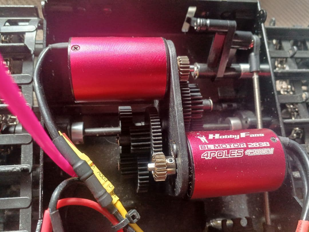 京商ブリザードSR・ブラシレスモーター仕様！　ジャンク品