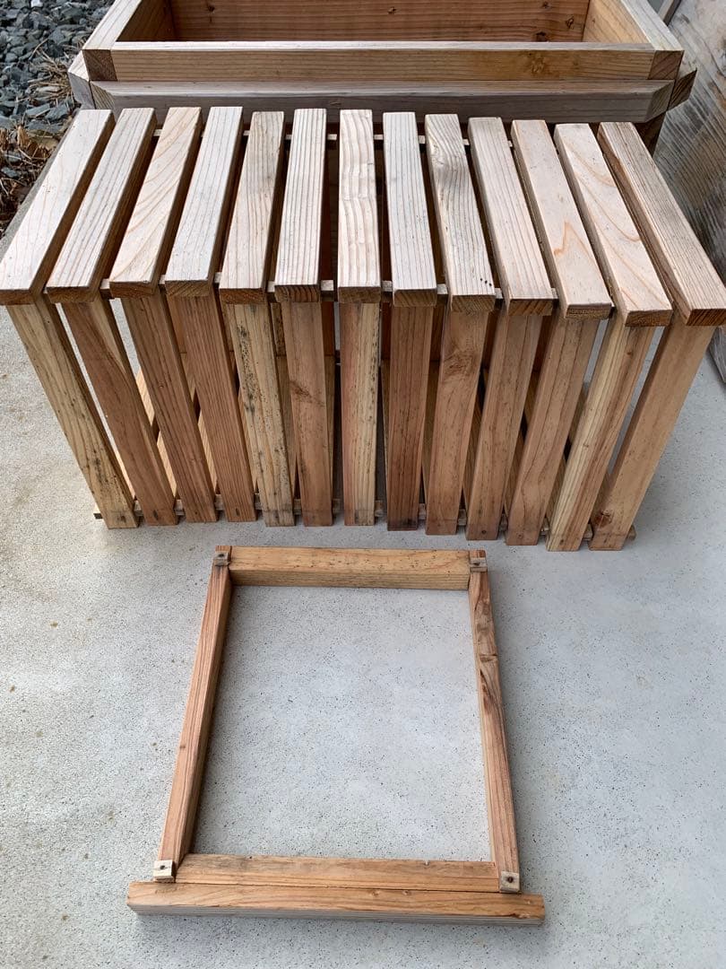 ミツバチ　巣箱　巣枠付き　雨晒し済み