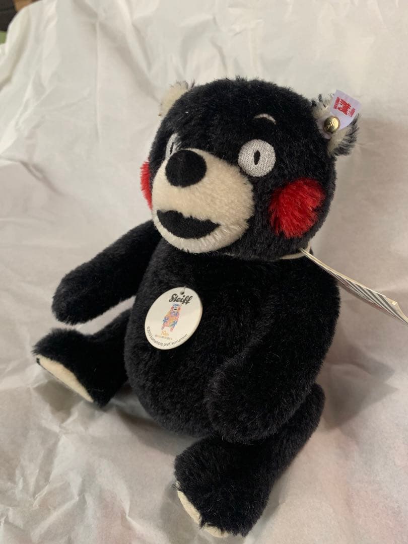 “くまモン”のテディベア「シュタイフ×くまモン 10周年モデル」