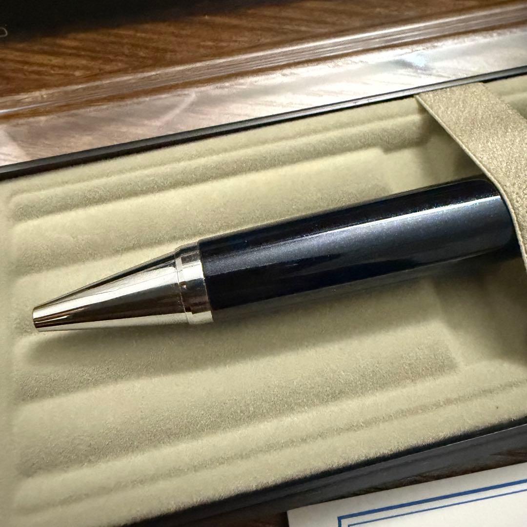 極美品 パイロット 油性ボールペン ライズ 細字0.7mm スターライトブラック