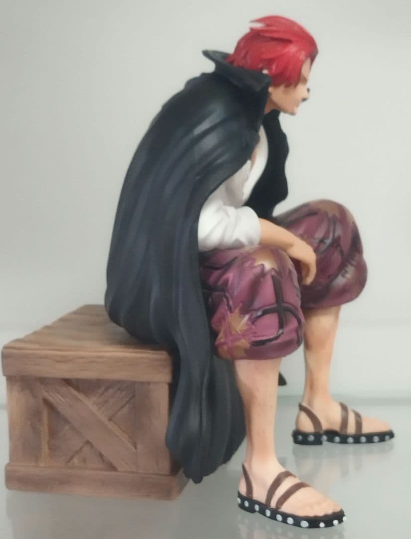 大幅値下げ、ワンピースフィギュア、ルフィ エース シャンクス＆レイリー