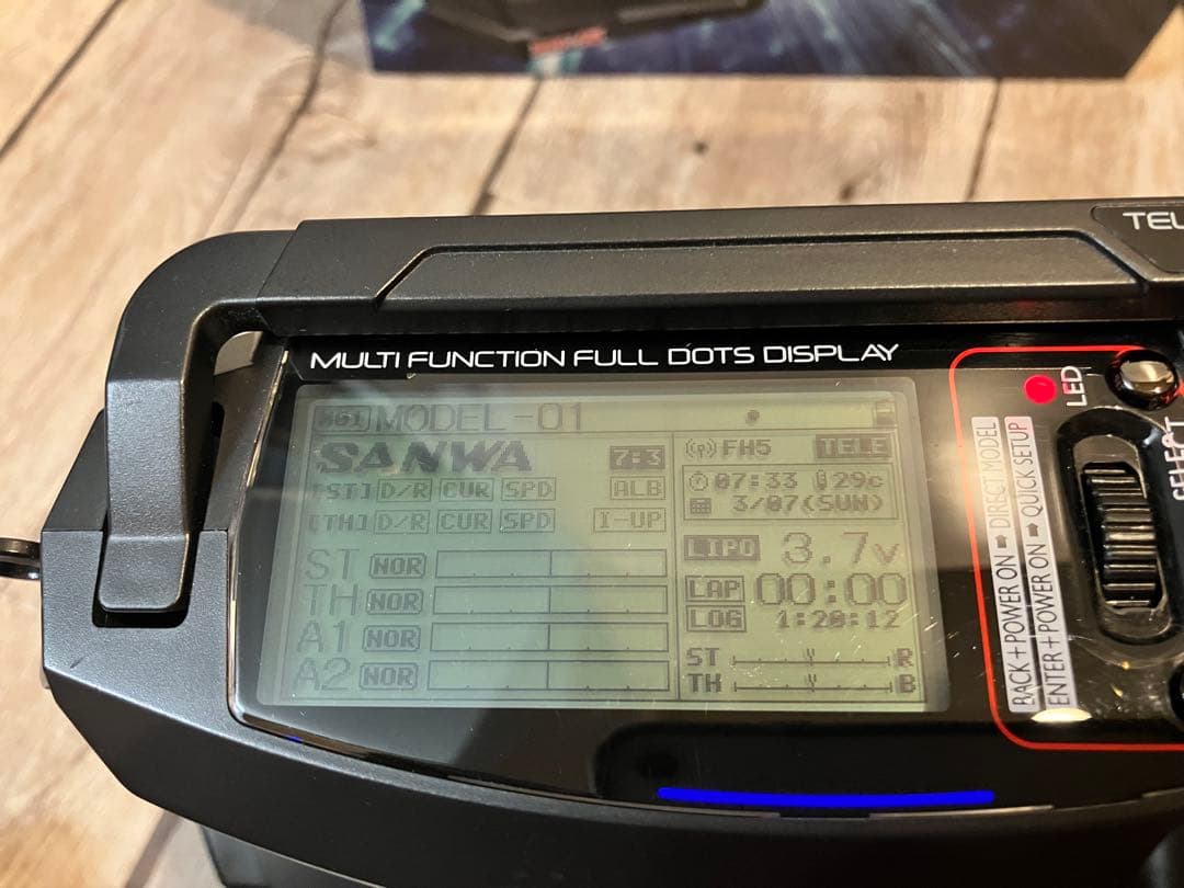 SANWA MT-5 リポバッテリー付属