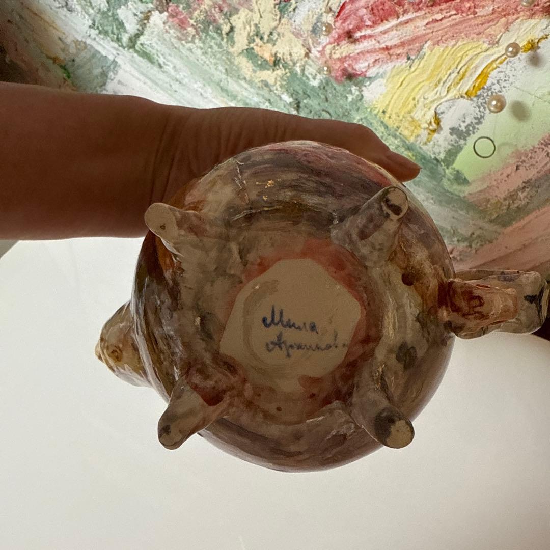 ユニークなデザインの陶器ティーポット . 新しいコレクション