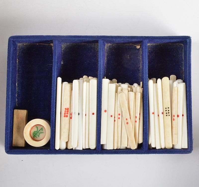 中国　竹嵌　骨牌　背竹牌　麻雀牌　皮製ケース付　D　8705
