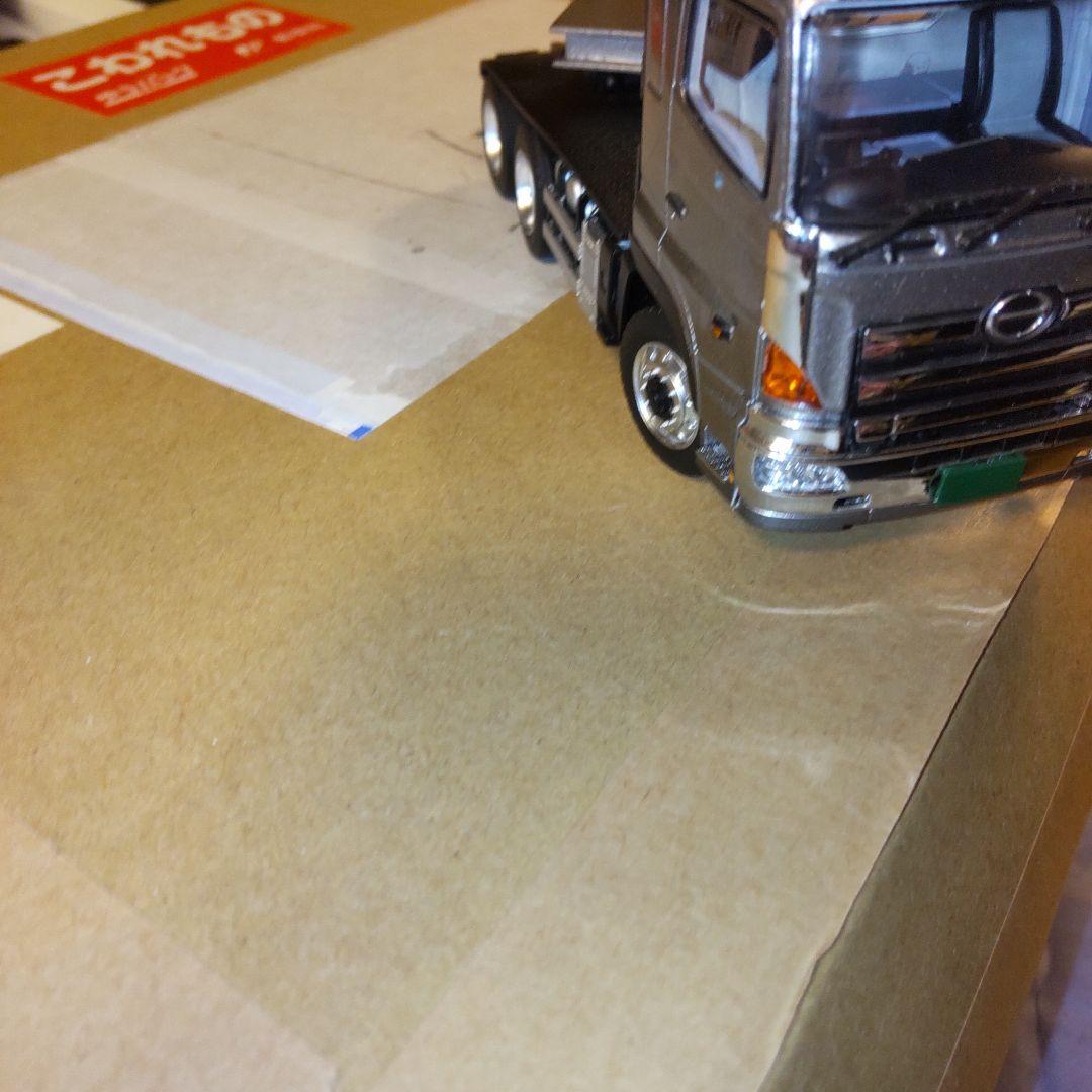 ケンクラフト　日野プロフィア8輪トレーラーセット　　1/50