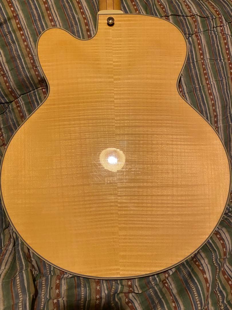 Ibanez(イバニーズ)AP-105Fホロウボディ/フルアコ ケース付属 美品