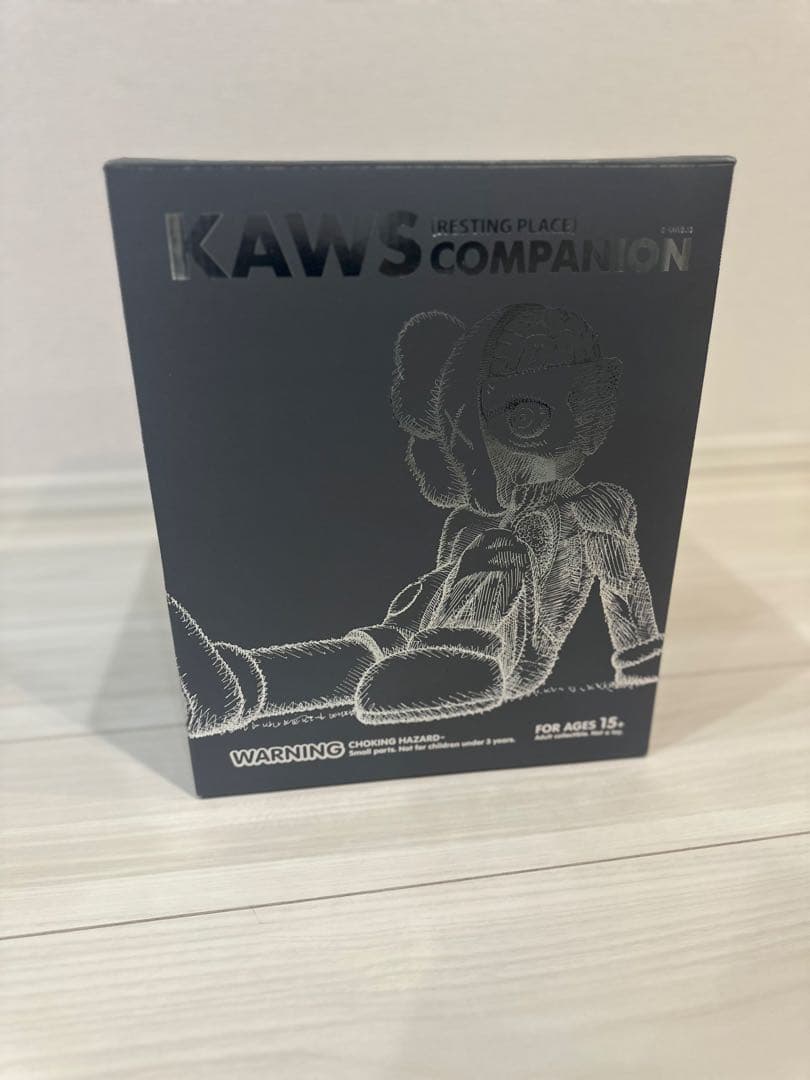 original fake kaws companion カウズ フィギュア