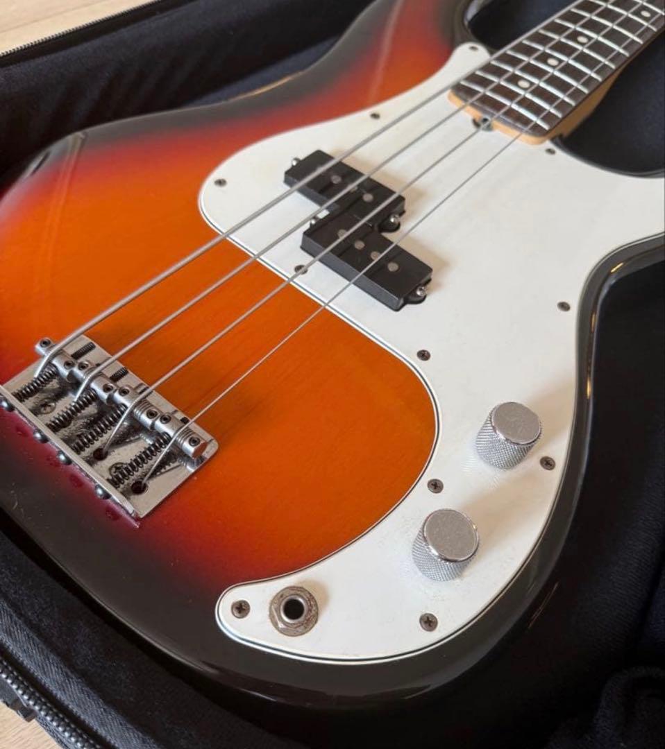 レア Fender USA フェンダー プレベ 現行品 純正 ケースおまけ