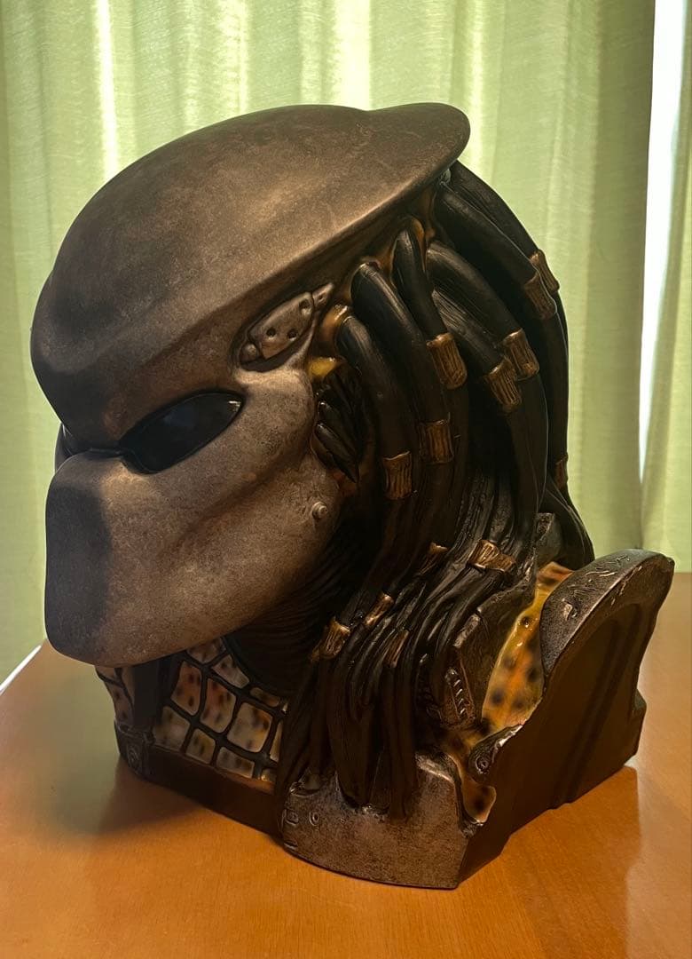 プレデター ヘッド特製フィギュア（箱付き）