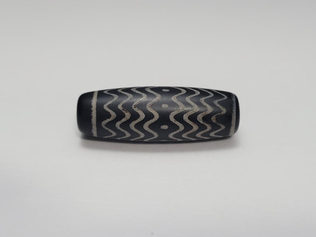 古代 黒瑪瑙 流れ文 ビーズ 玉 装身具 時代物 幅約3cm