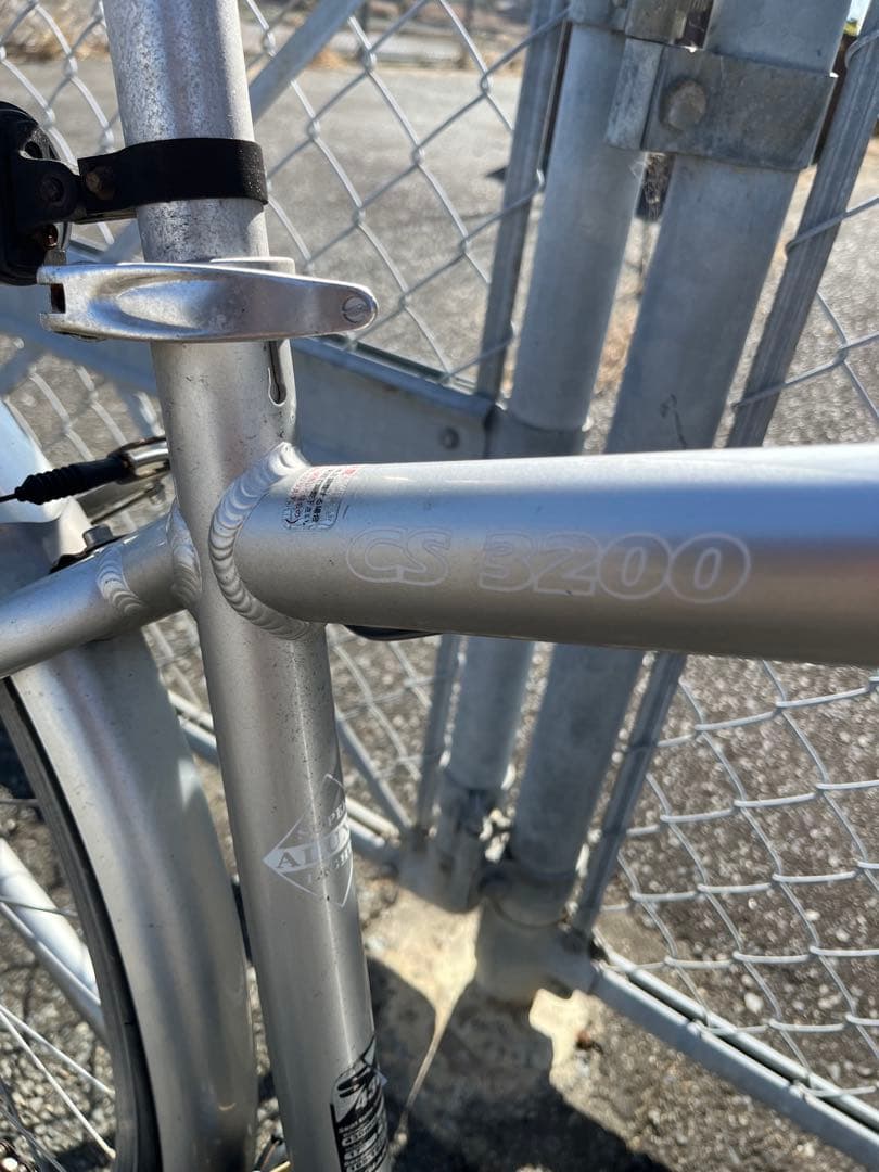 未整備　GIANT CS3200 Sサイズ