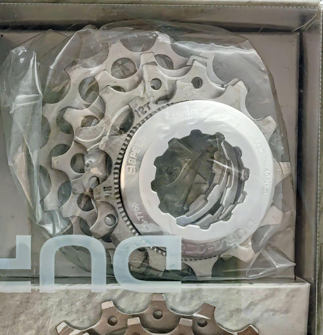 【新品未使用】シマノデュラエースCS-7700スプロケット9s(チタン製3枚)