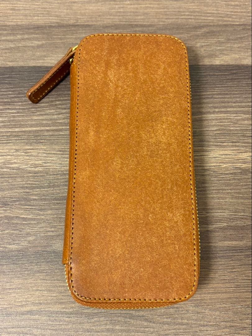 バハギア ラウンドジップペンケース プエブロ コニャック