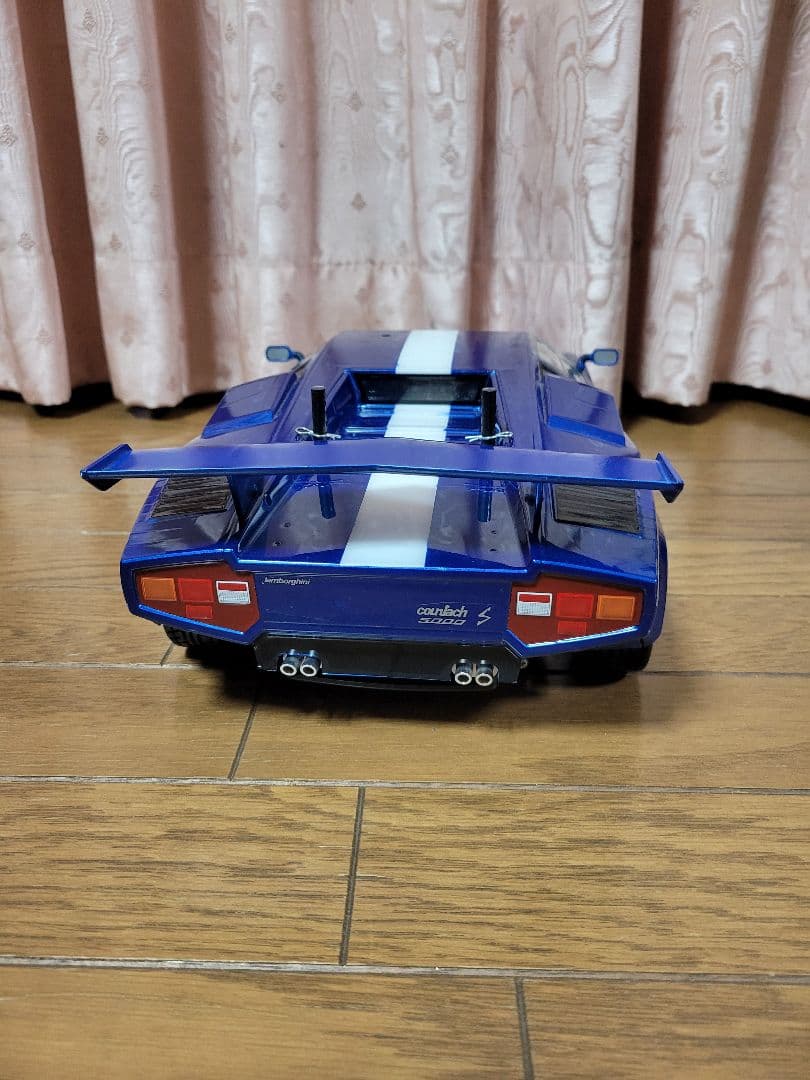 タミヤラジコン　TT01シャーシカウンタックボディ