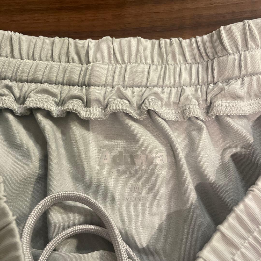 Admiral プリーツスコート　Mサイズ ライトグレー