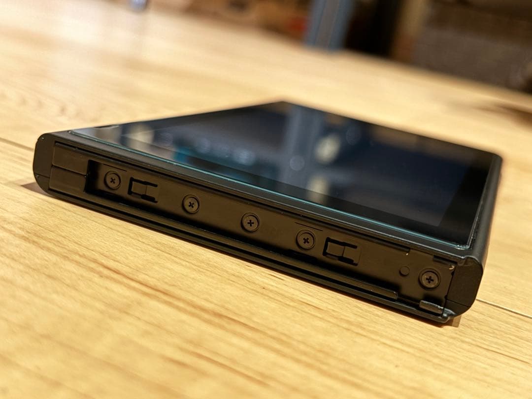 ニンテンドースイッチ Nintendo Switch ネオンレッド 美品