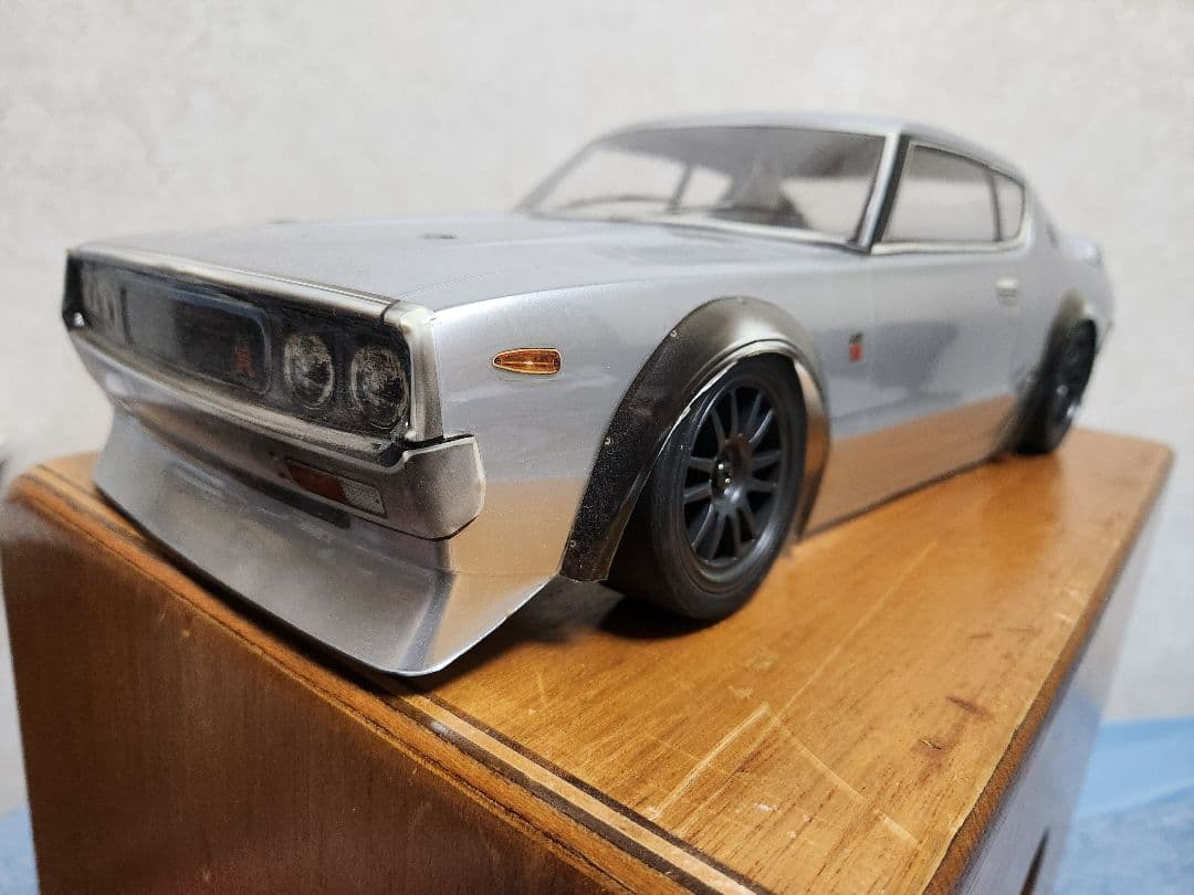 スカイライン 2000 GT-R　ケンメリ KPGC110 　ラジコン　ボディ