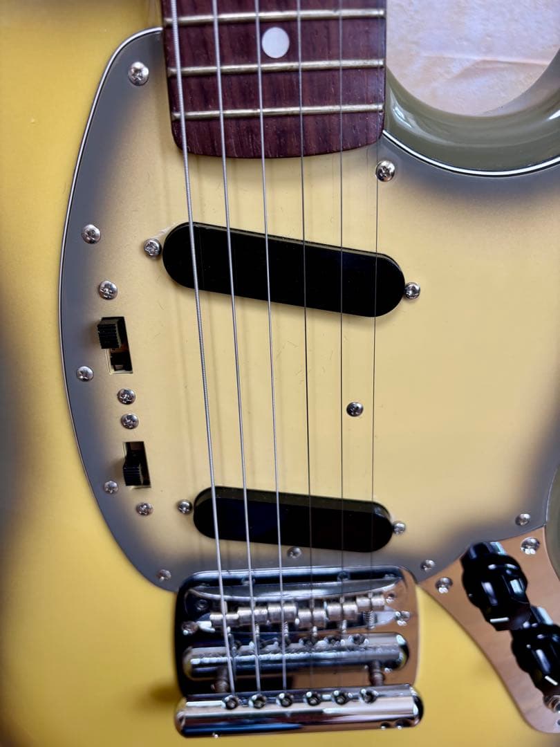 Fender Mustang Japan エレキ レアカラーの希少品♡未使用