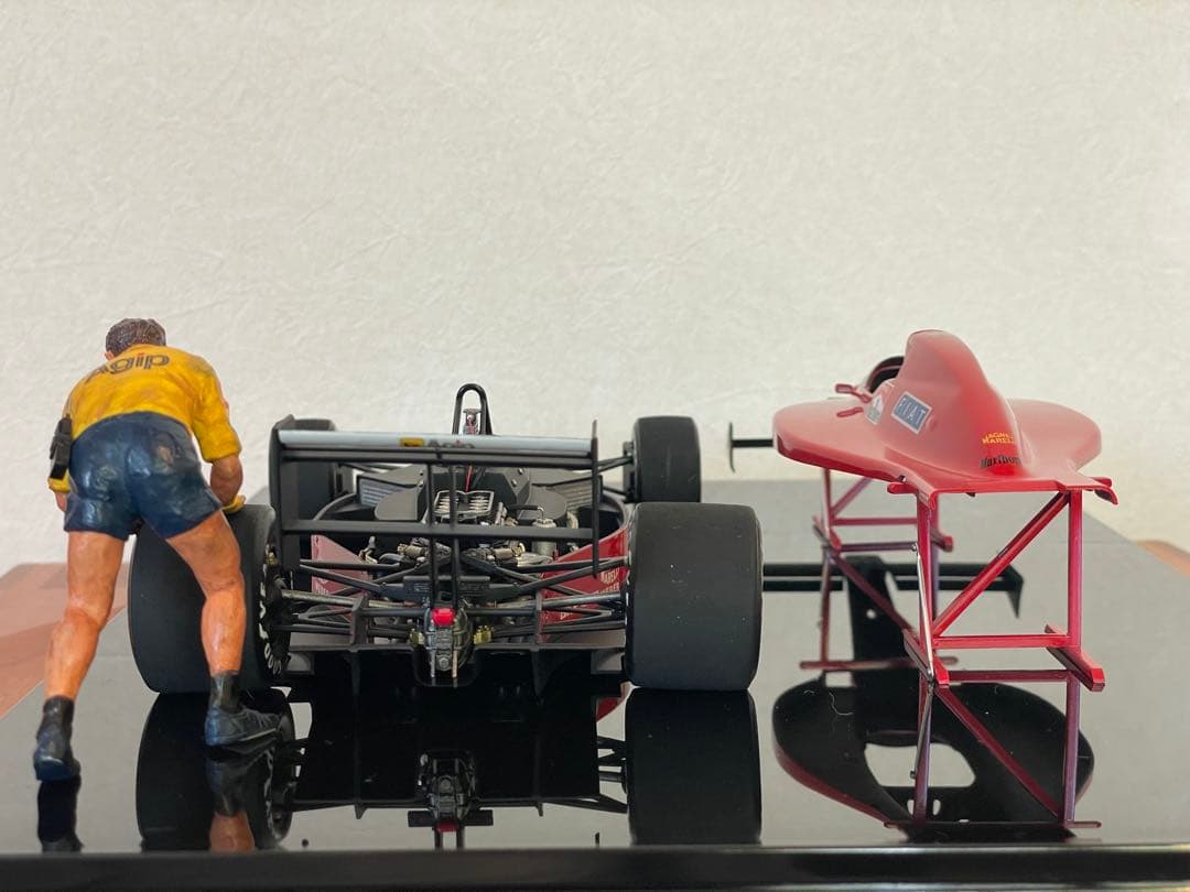 TAMIYA製　Ferrari F189 モデル 完成品フィギュア付