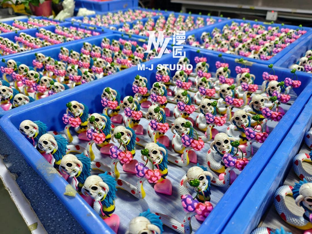 ワンピース　ボア・ハンコック　ガレージキッド　フィギュア　完成品