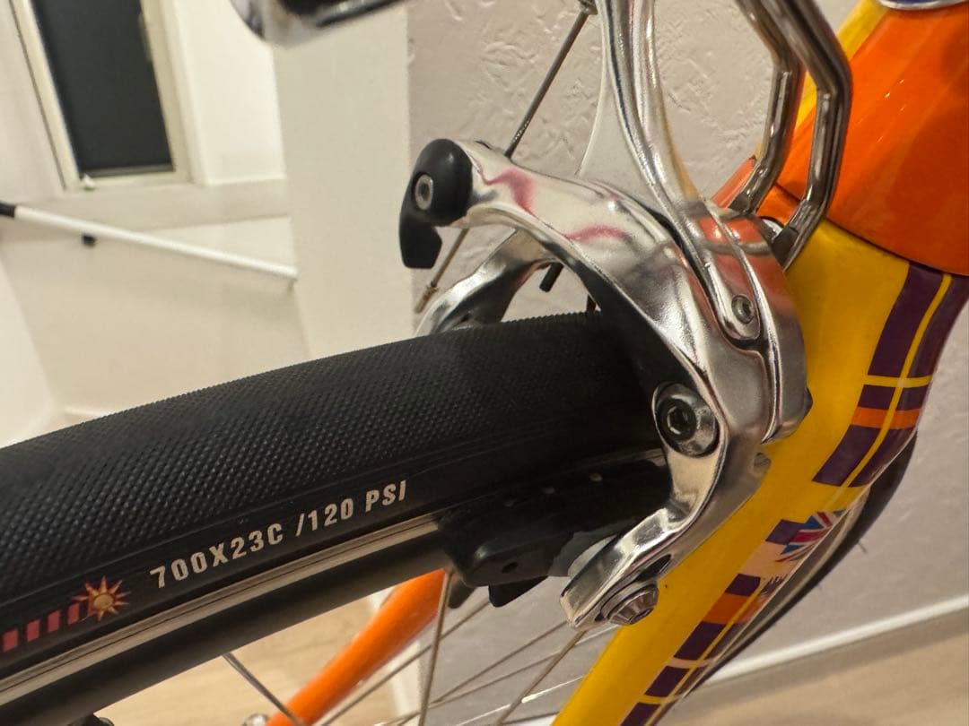 ピナレロ　シングルスピード　ピスト　自転車　ロードバイク